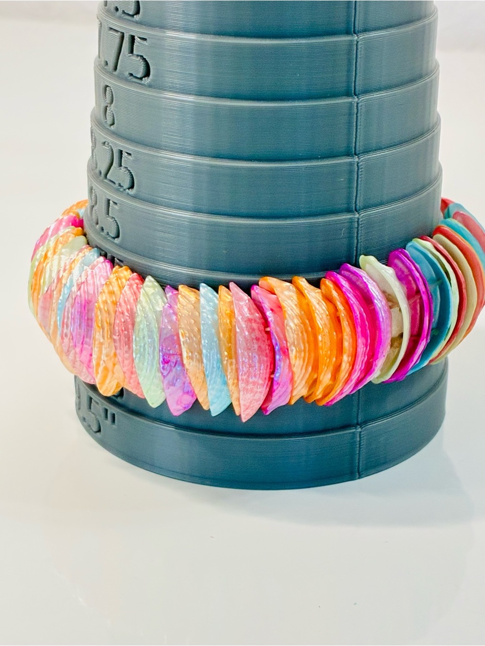 Source Unknown Multicolor Shell Disk Stretch Bracelet - Picture 11 of 16